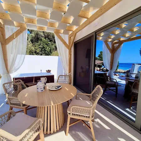 Resort Porto Paradiso Seaside Vromolimnos